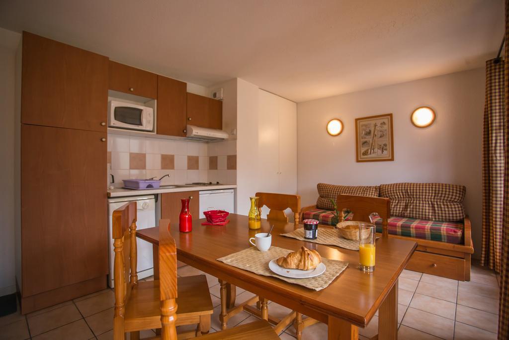 Residence Nemea Les Chalets D'Estive Cauterets Quarto foto